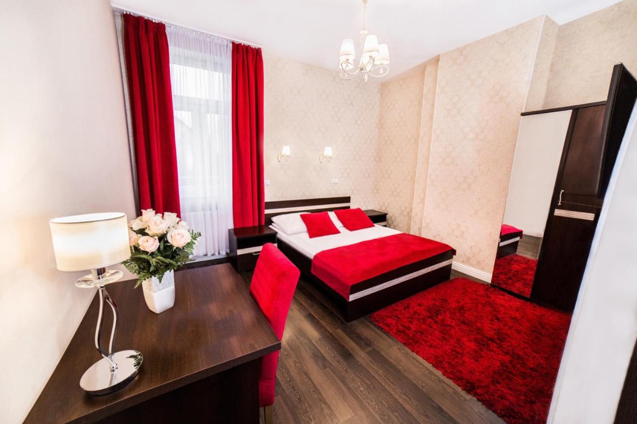 Dwor Olimp Hotel Stalowa Wola Exterior photo